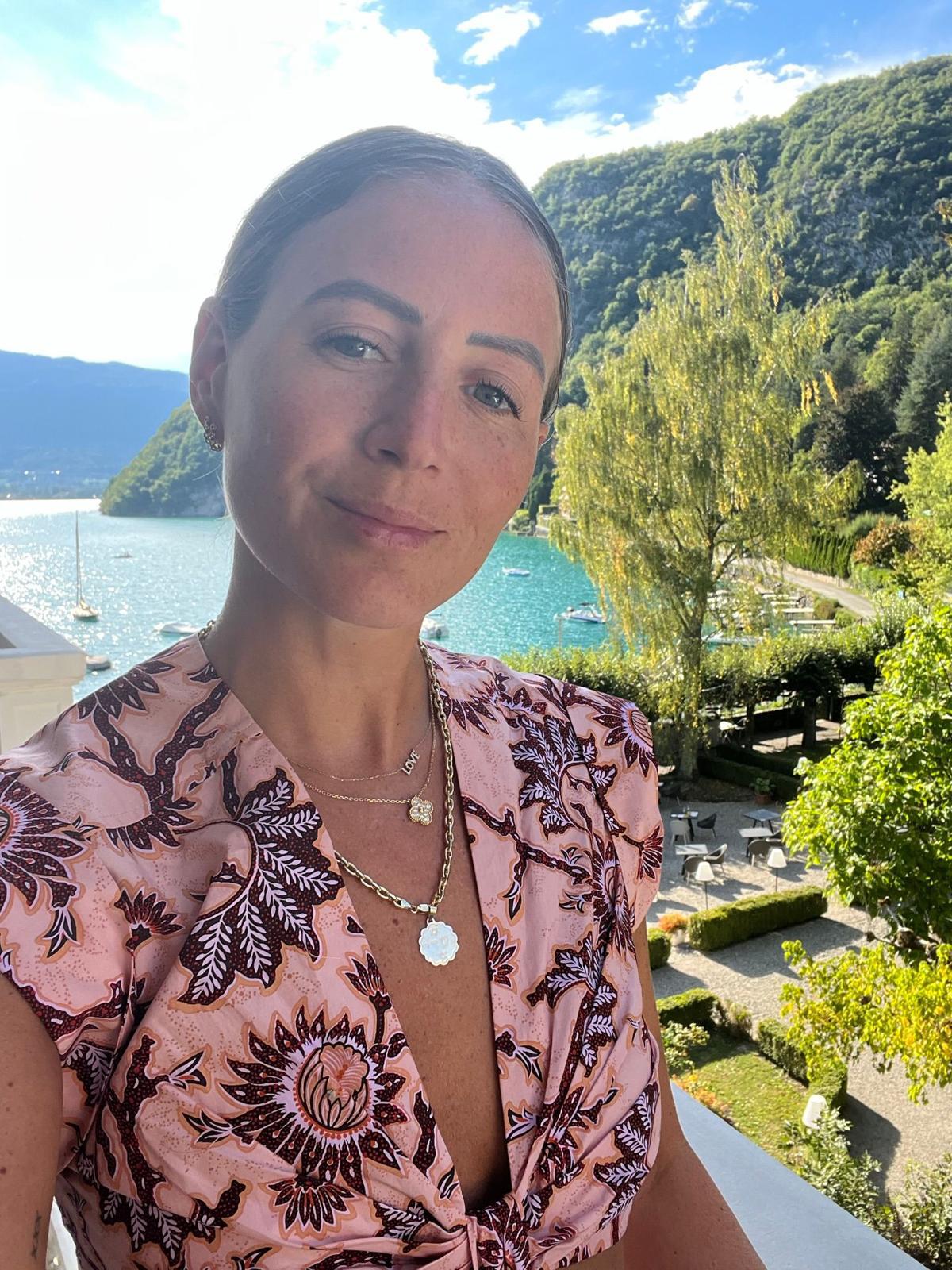 stephaine side hustle